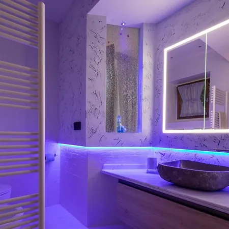 Ponte Rosso Modern Apartman *