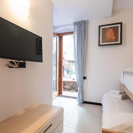 Ponte Rosso Modern Apartman *